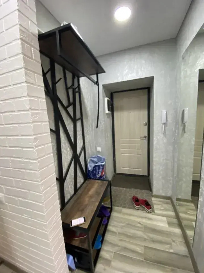 Квартира четырехкомнатная на Цюрупы, 84