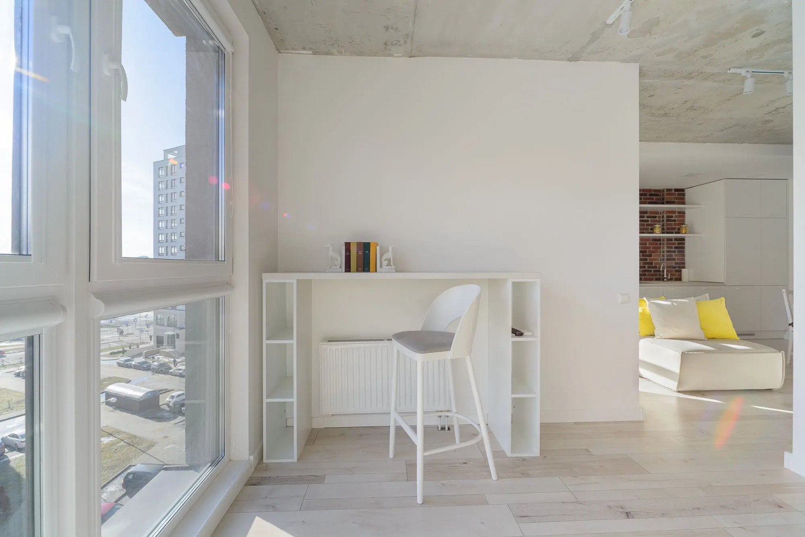 Апартаменты 1-комнатные HomeApart П. Мстиславца, 8