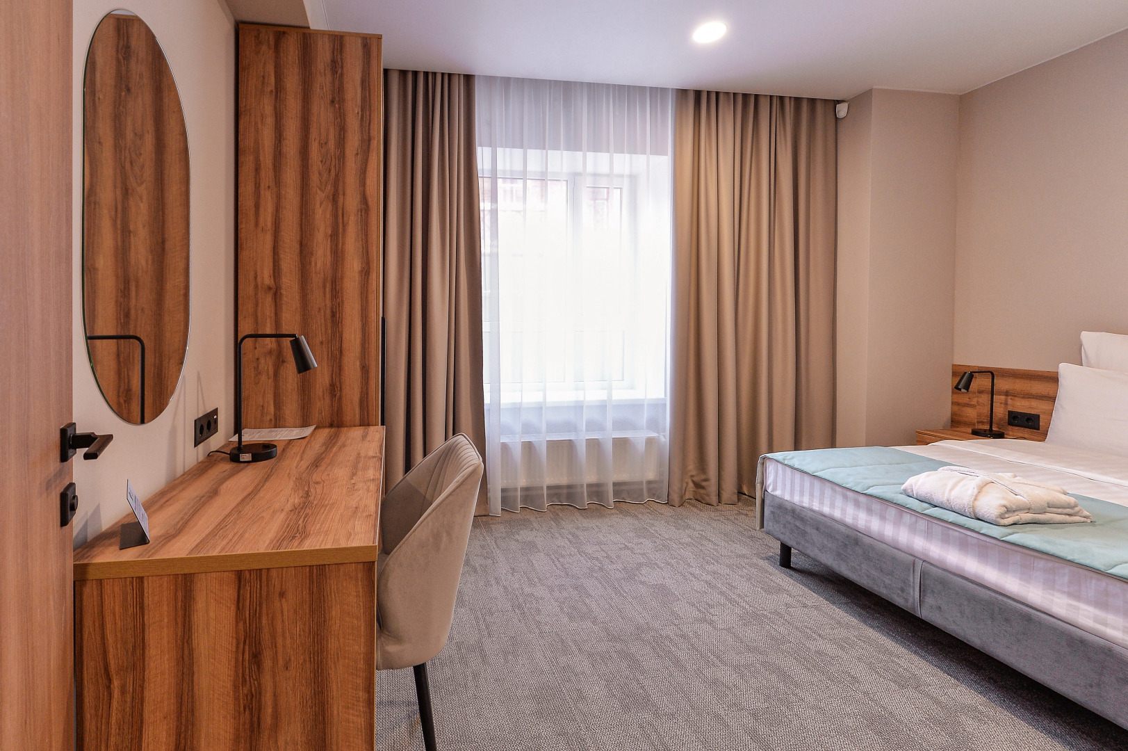 Отель Бизнес Отель ЯР