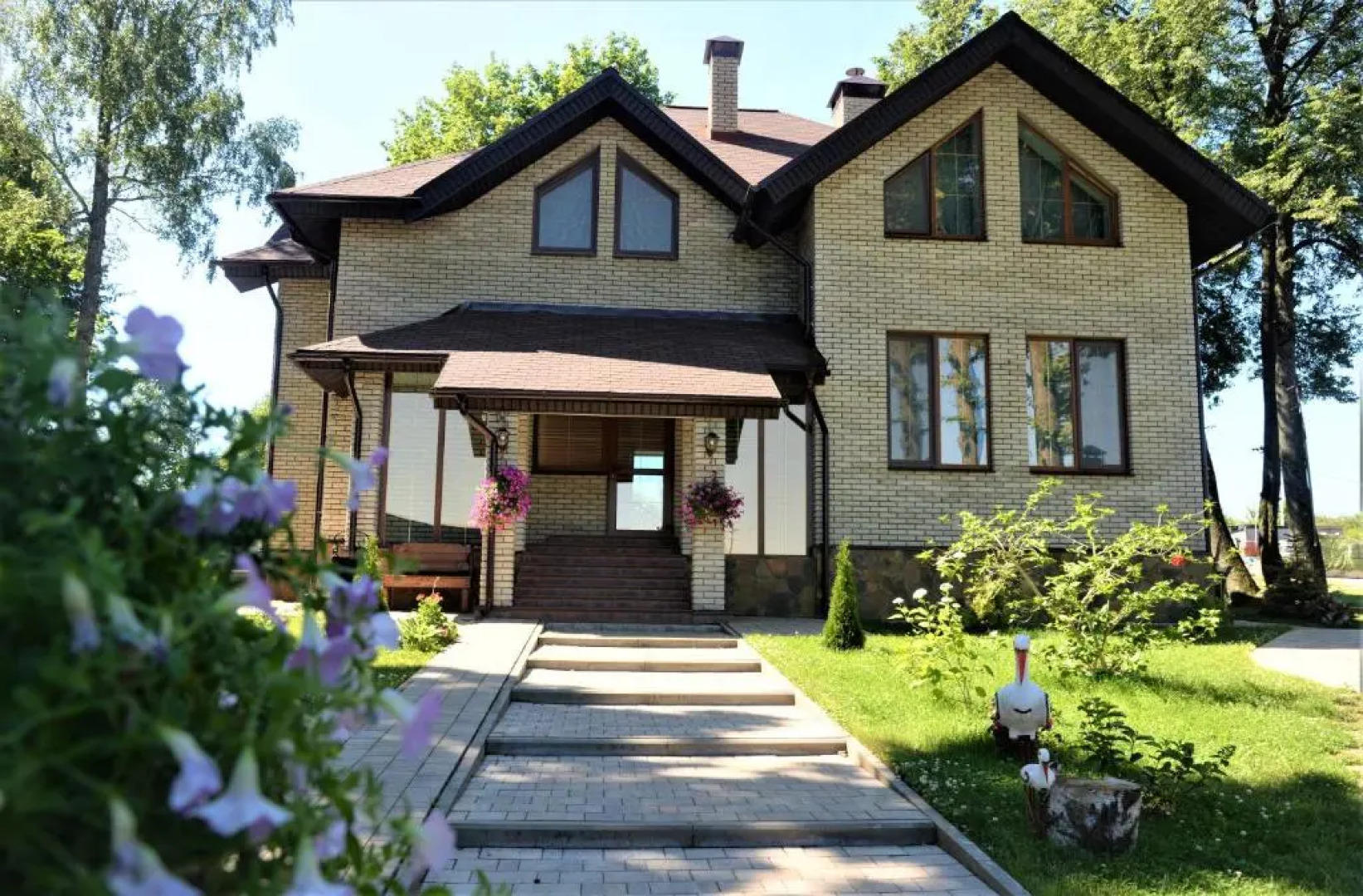 Гостевой дом Загородный Комплекс Слобода