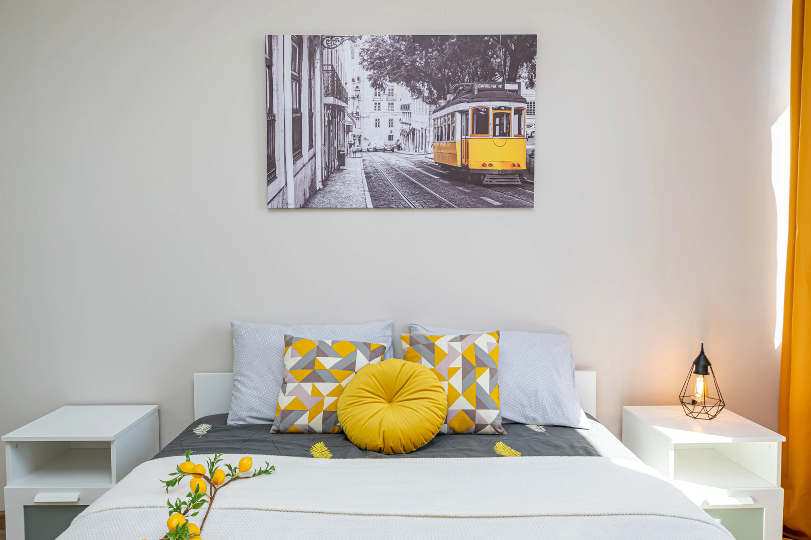 Апартаменты Светлая шикарная трёхкомнатная квартира у Столицы