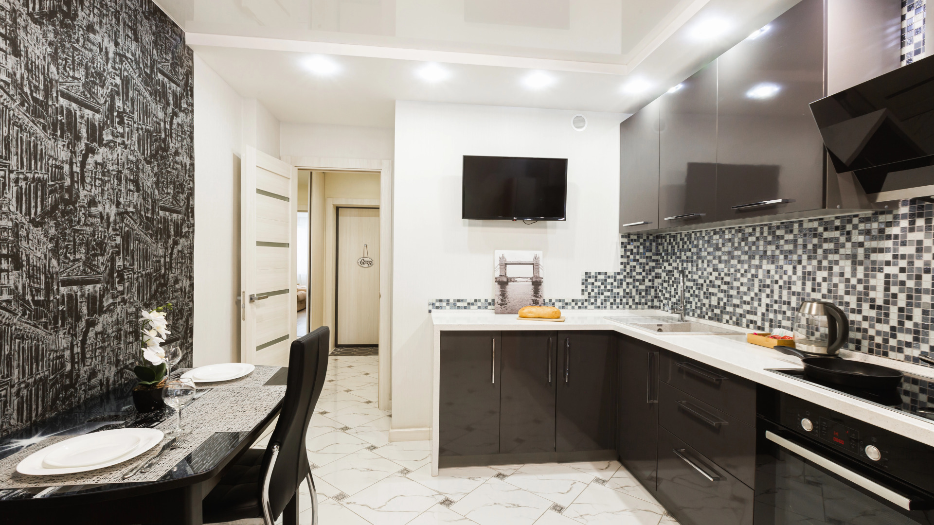 Апартаменты Stepanenkov на Окской 1