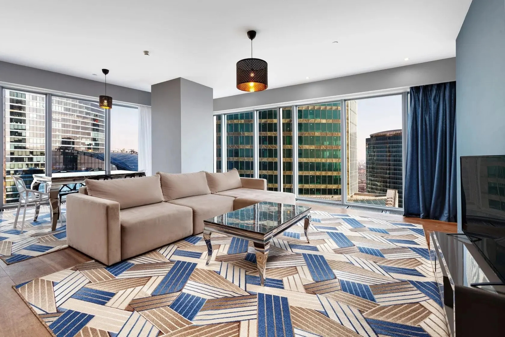 Апартаменты Москва Сити Premium 63 этаж 3 комнаты панорамная ванна