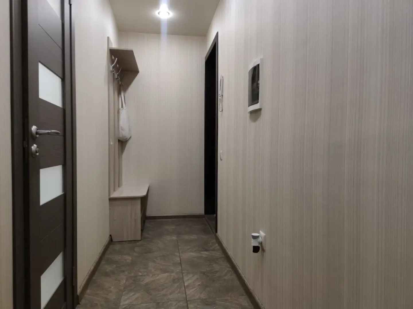 Квартира Трехместная в Спальном Районе Недалеко от Волейбольного Центра