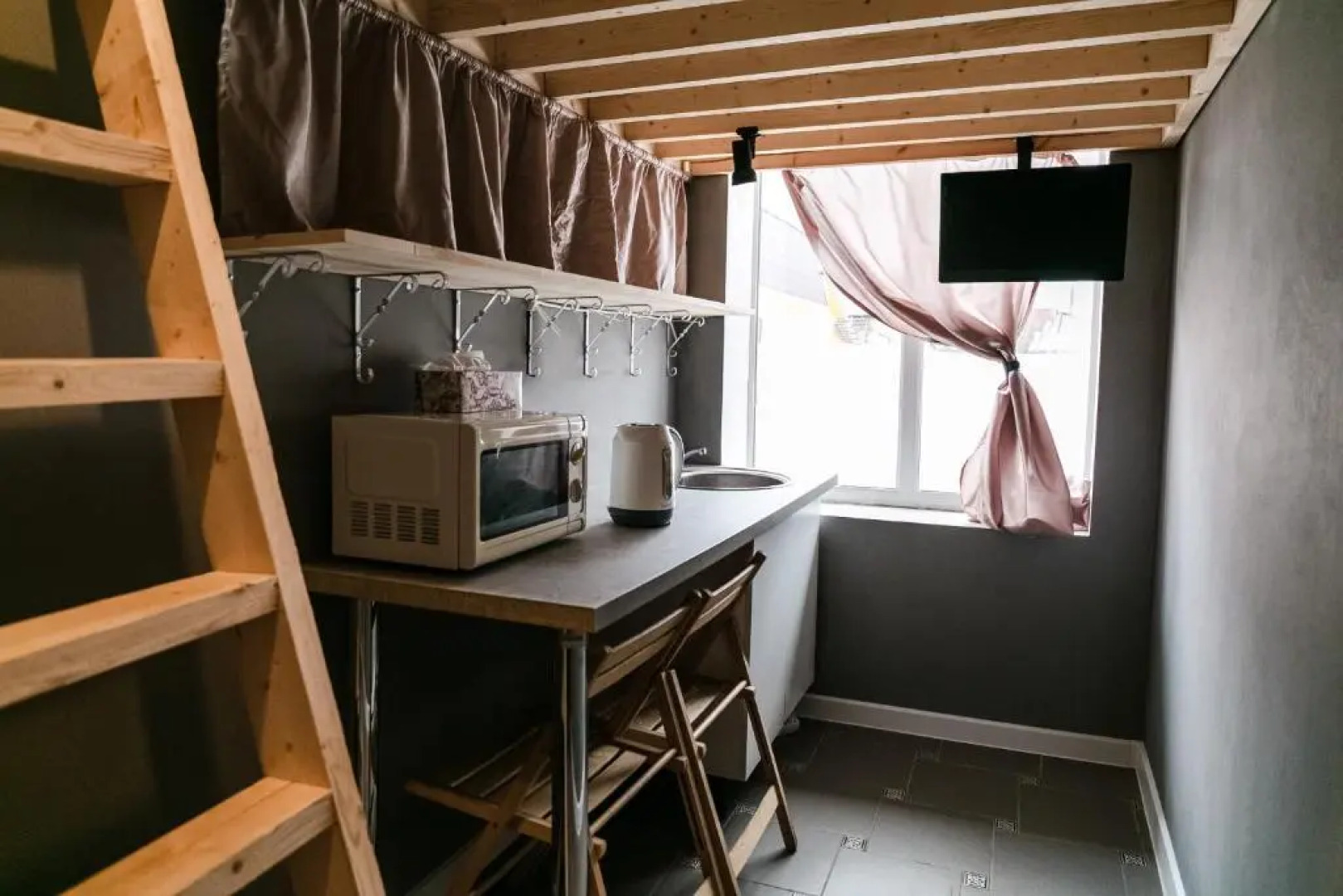 Гостевой дом с часами