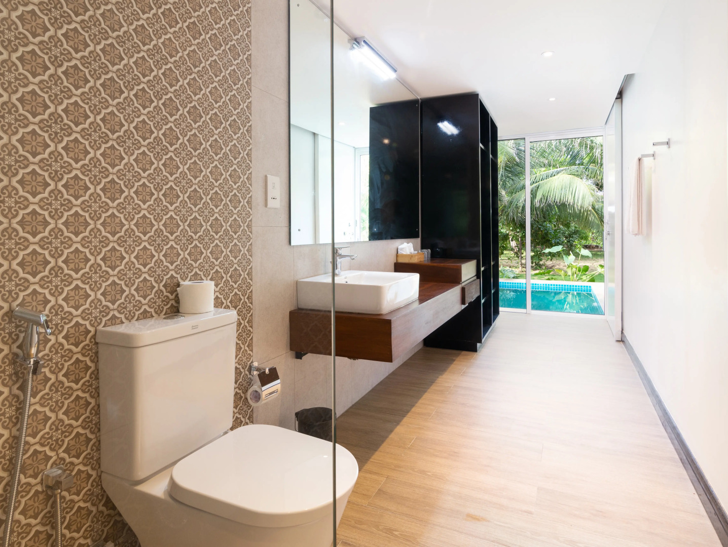 Отель Aprota Villas Arugambay