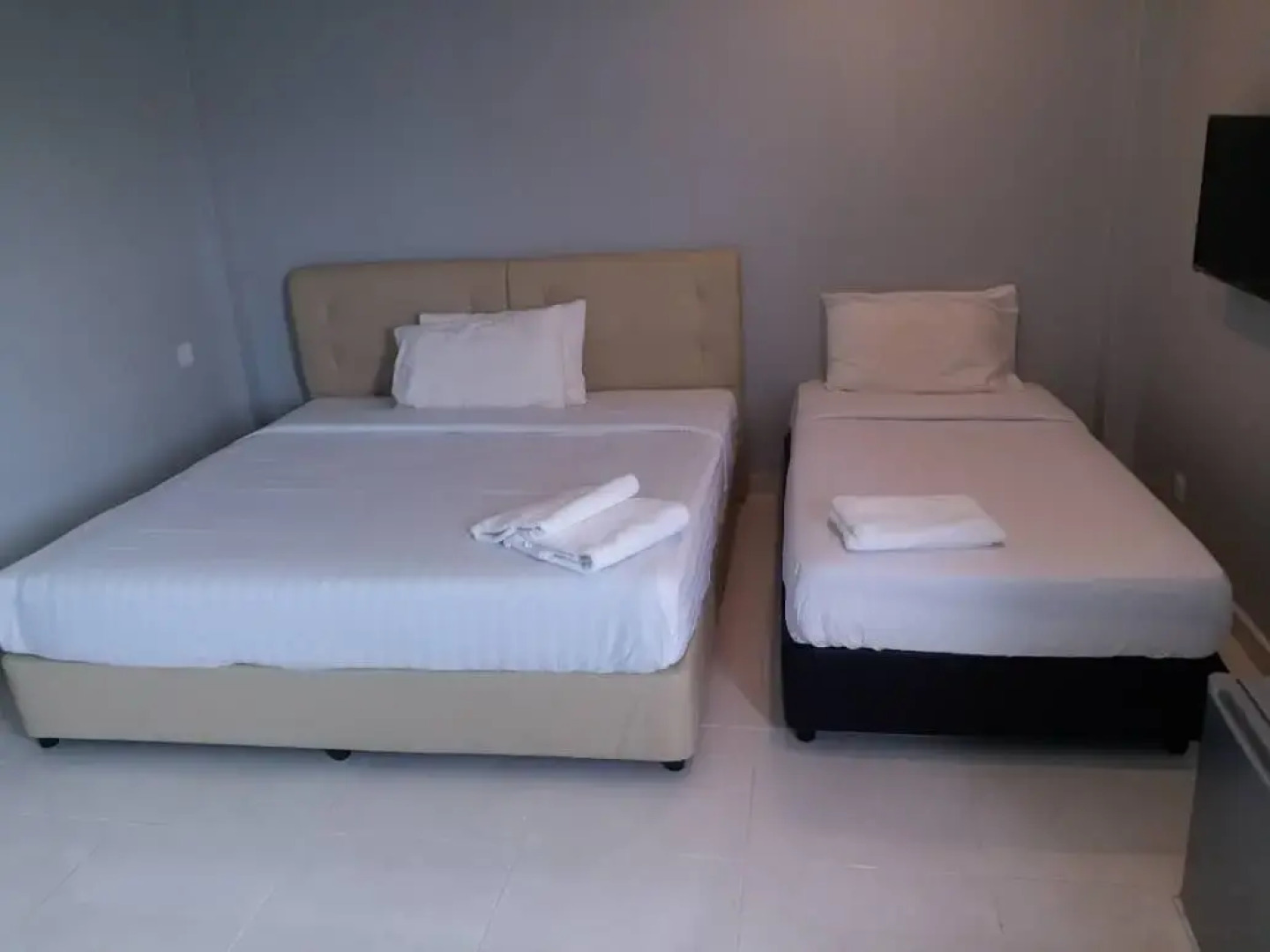 Отель Dlima Beach Inn Langkawi