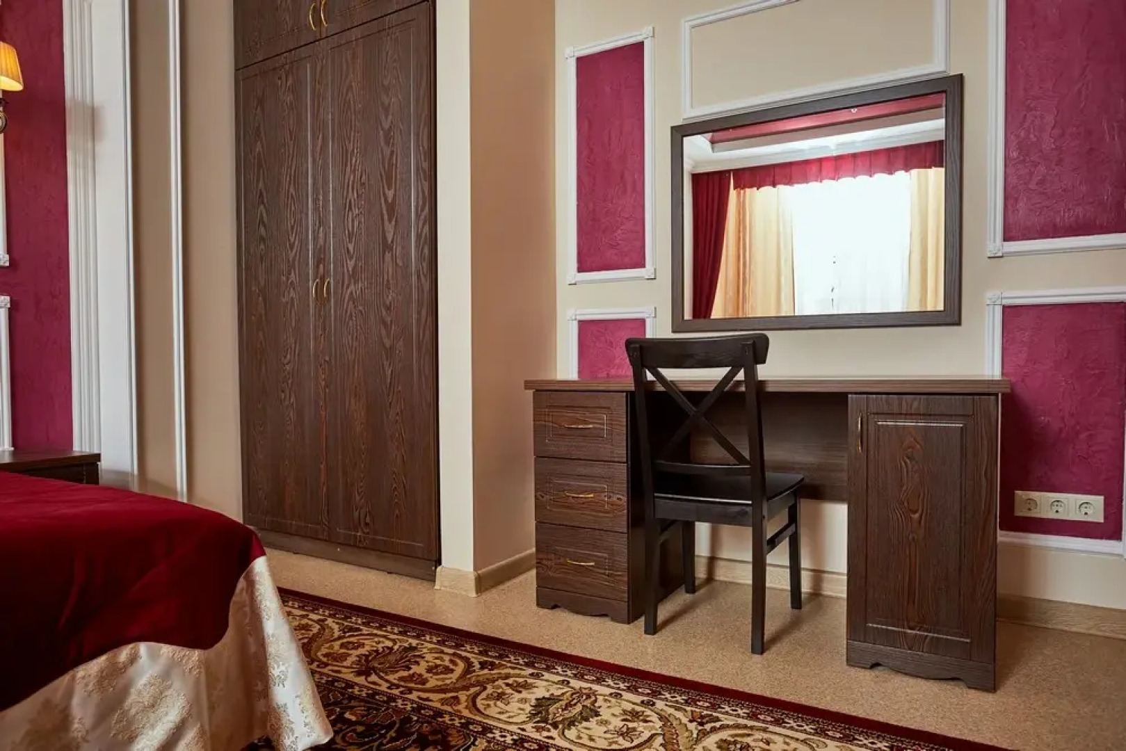 Мини-Отель Красная