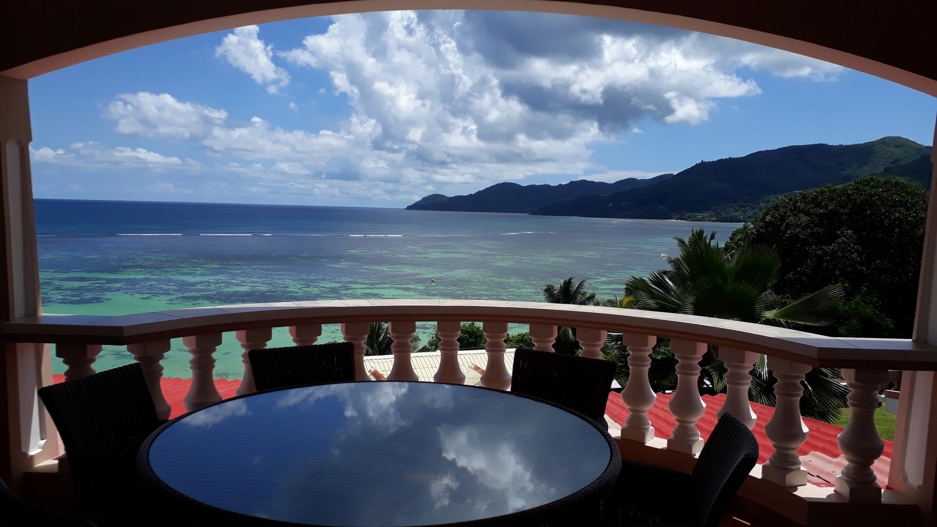 Апартаменты Au Fond De Mer View