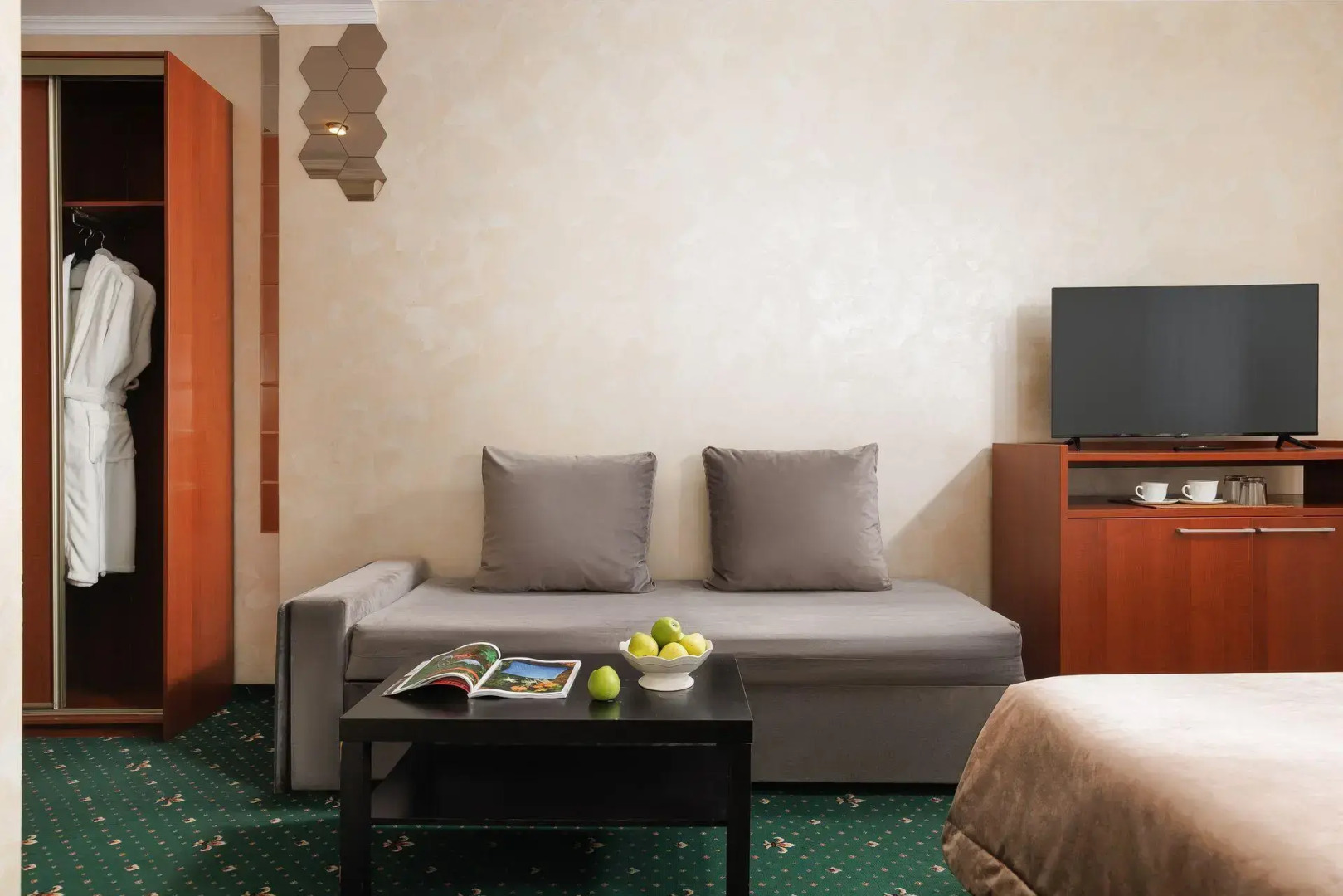 Отель ГринЪ