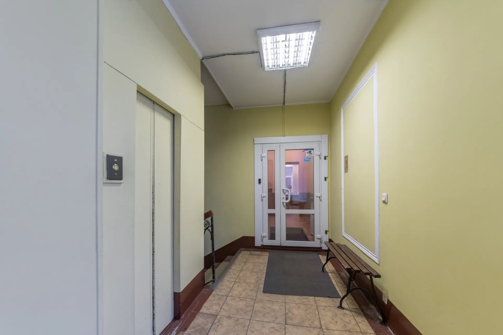 Грандора Невский 44