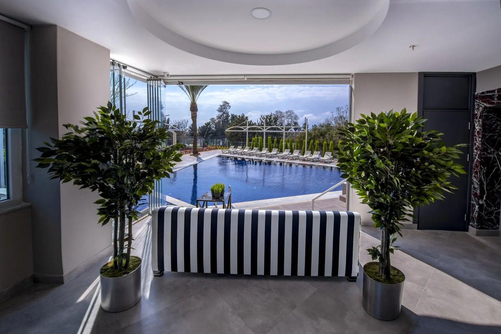 Отель Tourist Antalya