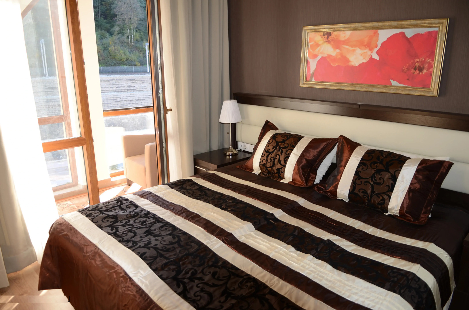 Апартаменты с 2 спальнями и видом на реку и горы