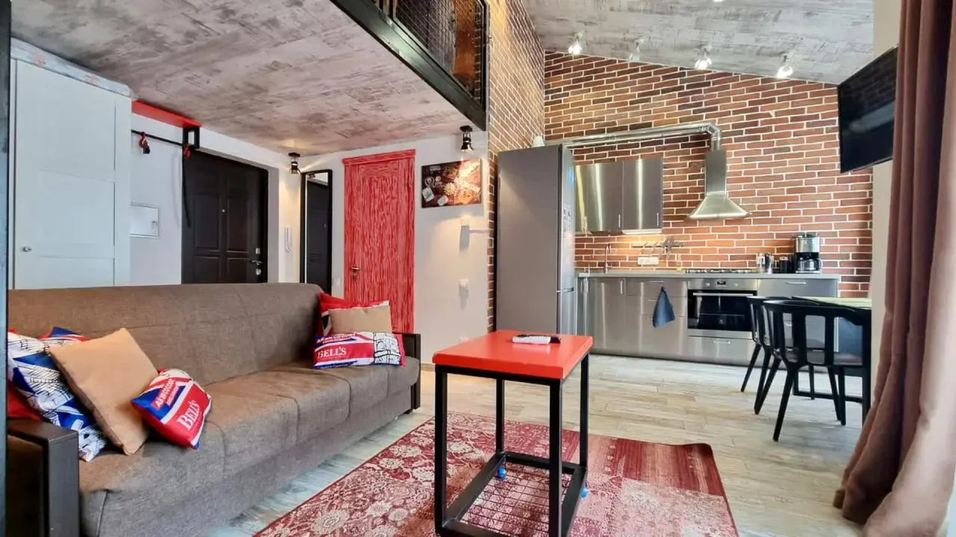 Апартаменты Эсто-Садок Переселенческая 12