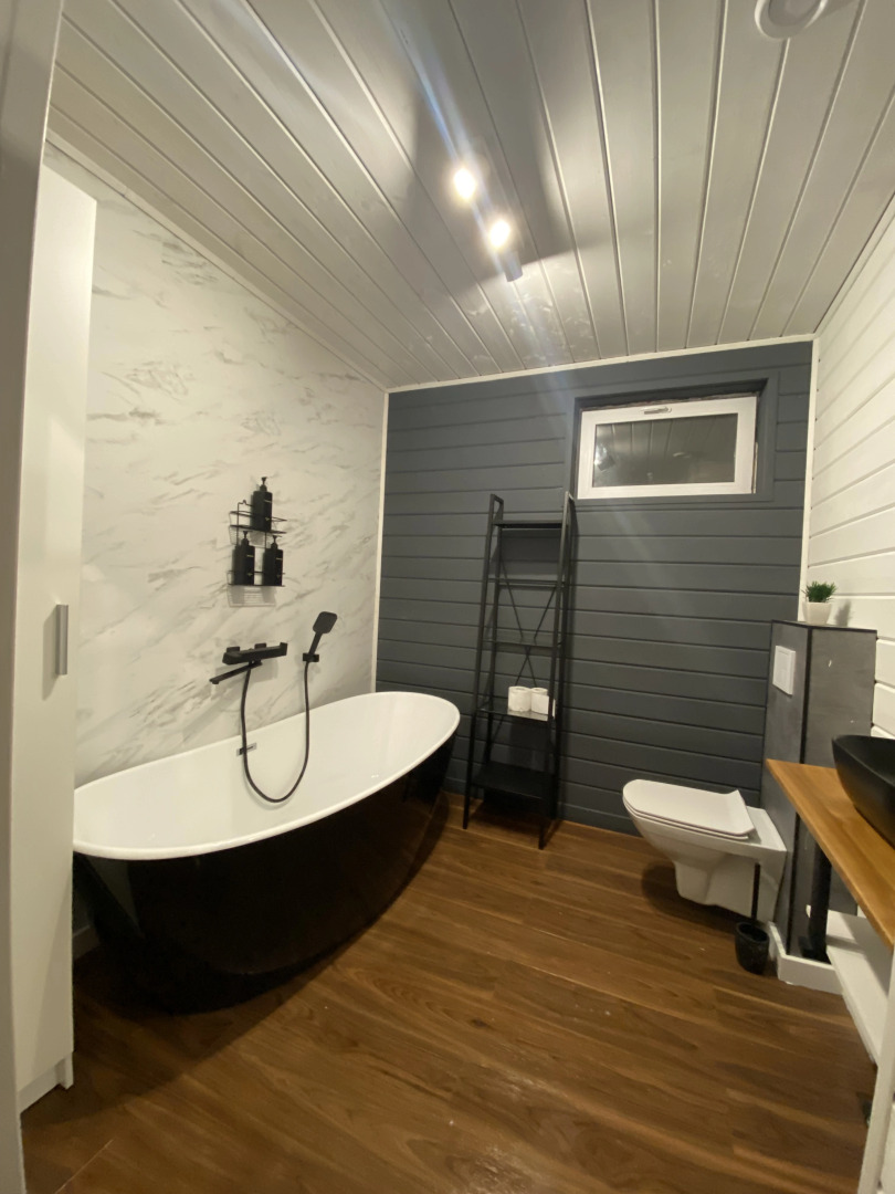 Частный Дом 250м2 с Баней Джакузи у Леса и Озера