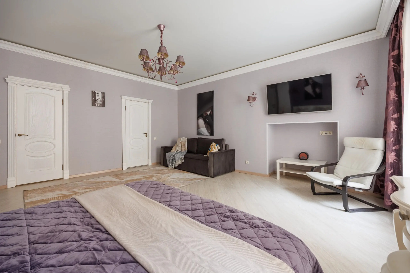 Апартаменты у Казанского Собора DereMRents ДереМРентс