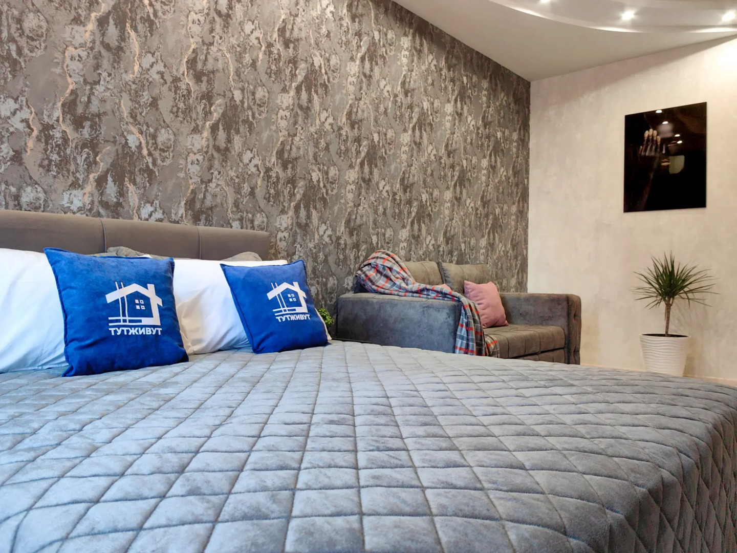 Апартаменты тутживут | LUX | Парк и Стадион