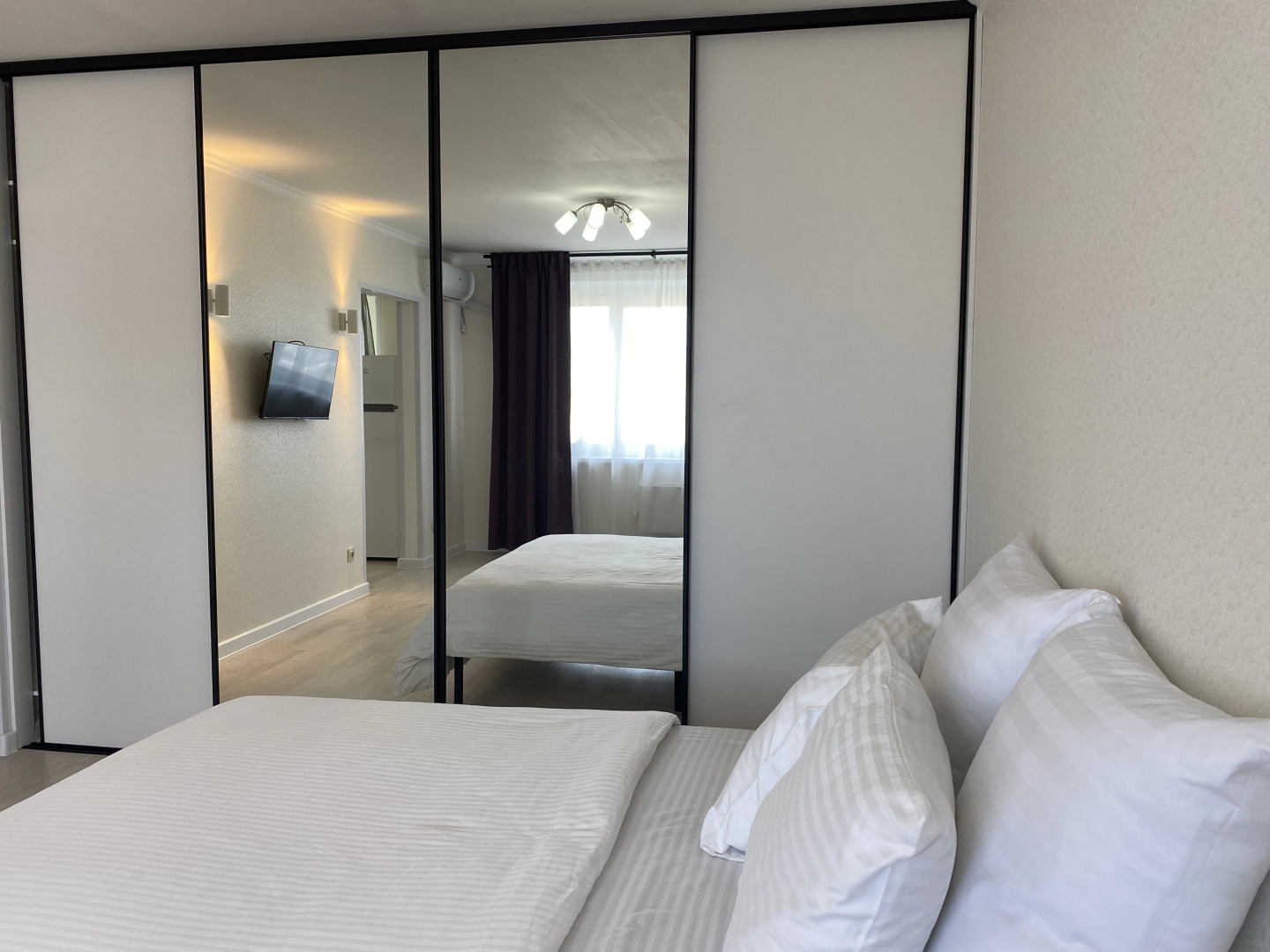 Квартира Современная рядом с ТЦ Остров Arendatmn24