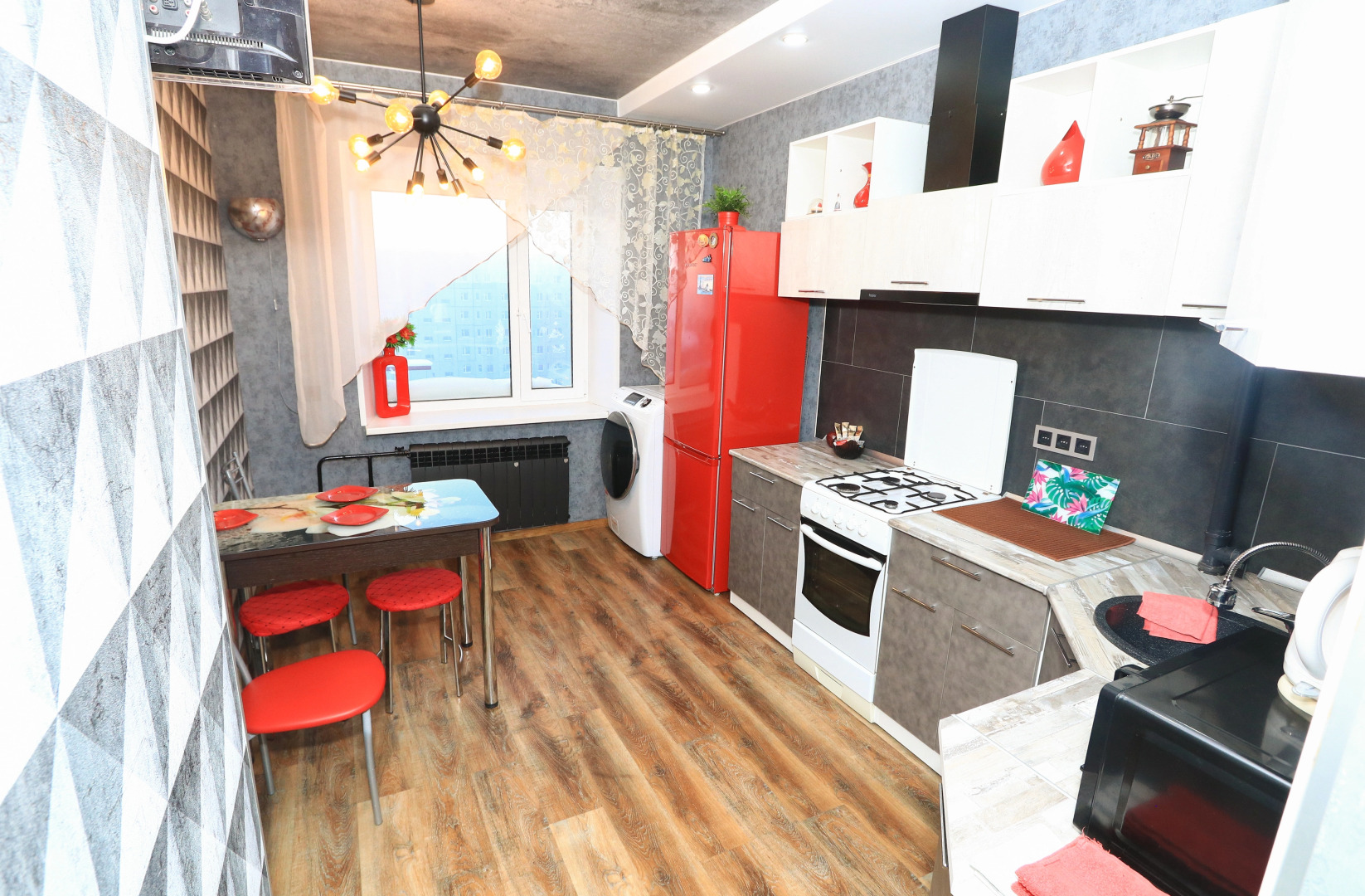 Апартаменты Кедровая 8