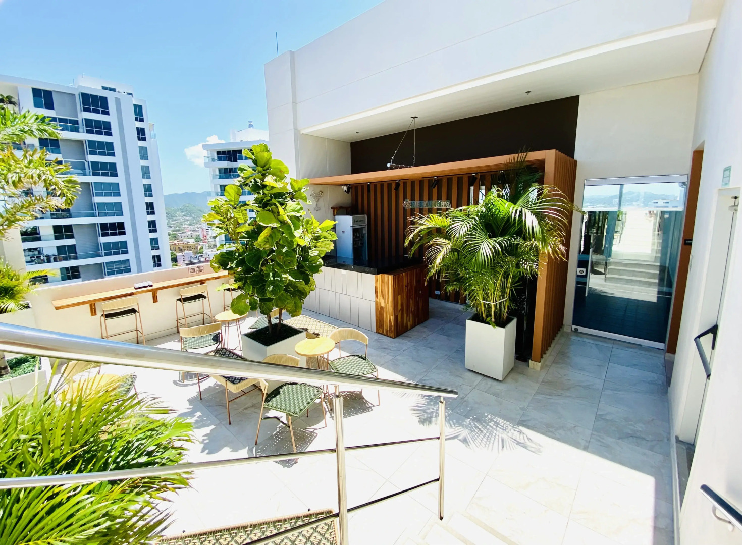 Апартаменты Blue Loft oceanview in Marina rooftop pool prime location