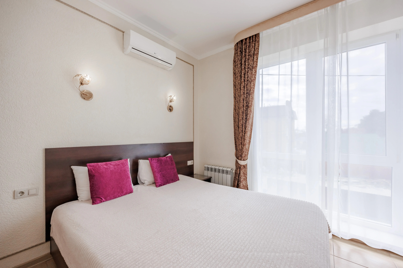 Отель Нинель