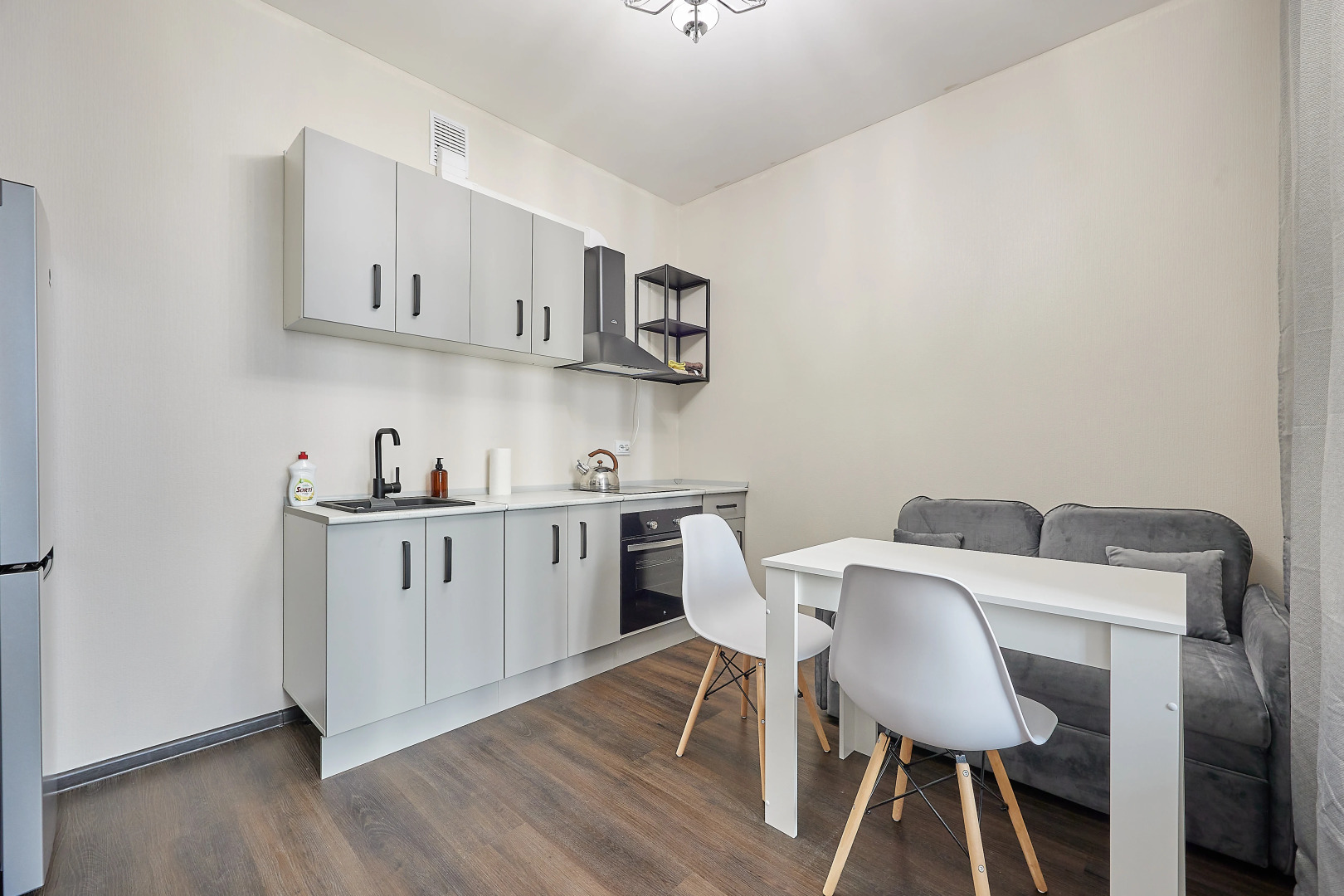 Квартира 1-комнатная с евроремонтом на Тосина