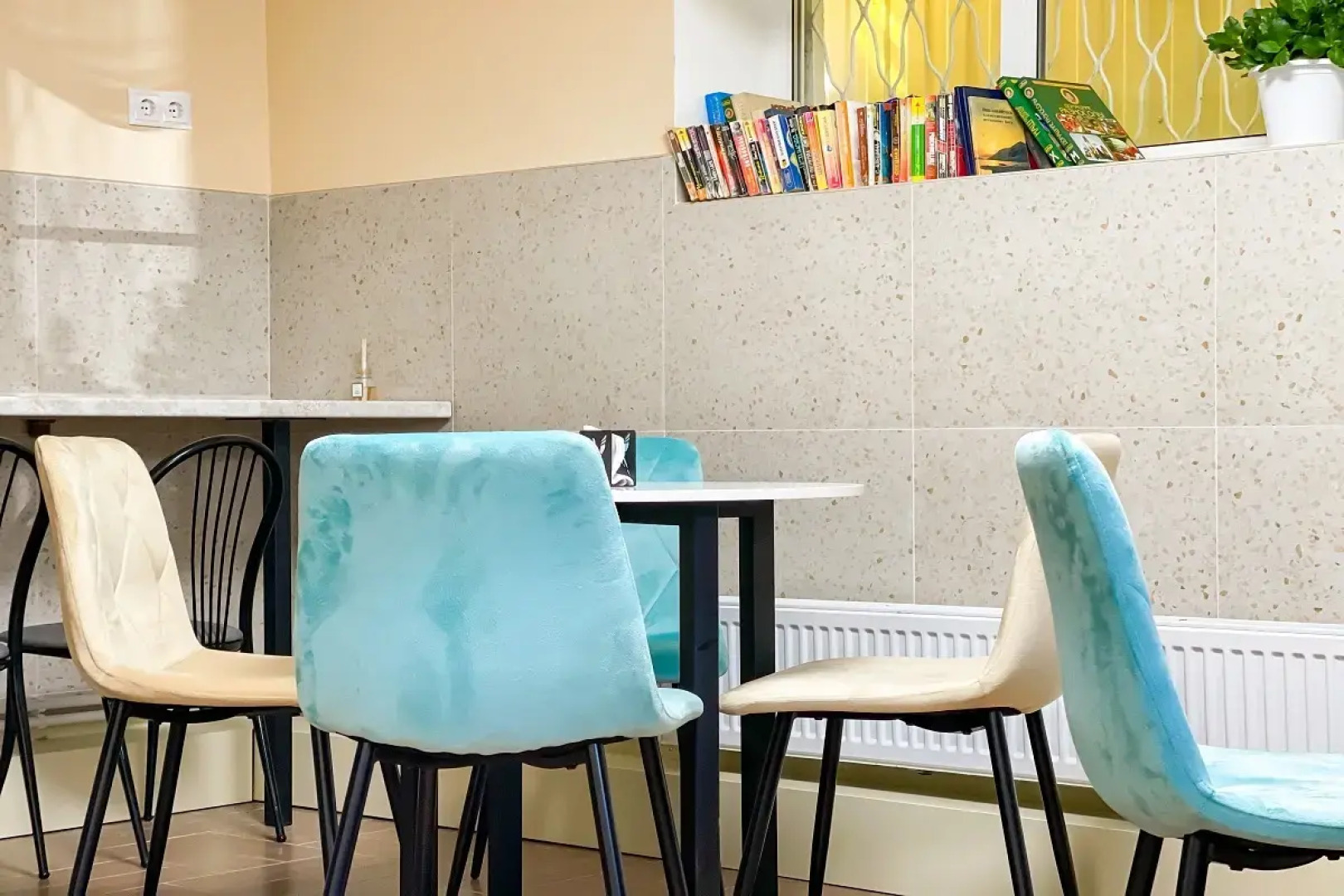 Отель Автор