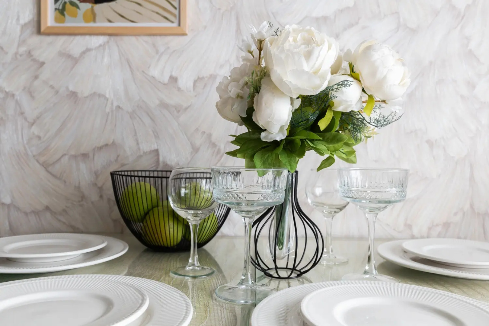 Квартира Семейная двушка у ЖД вокзала с двумя TV и кондиционером