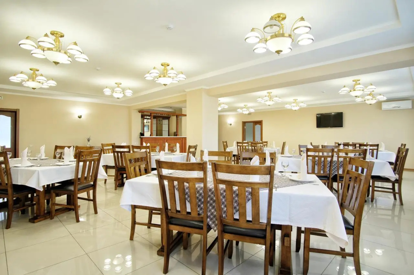 AZIMUT Парк Отель Волга Астрахань