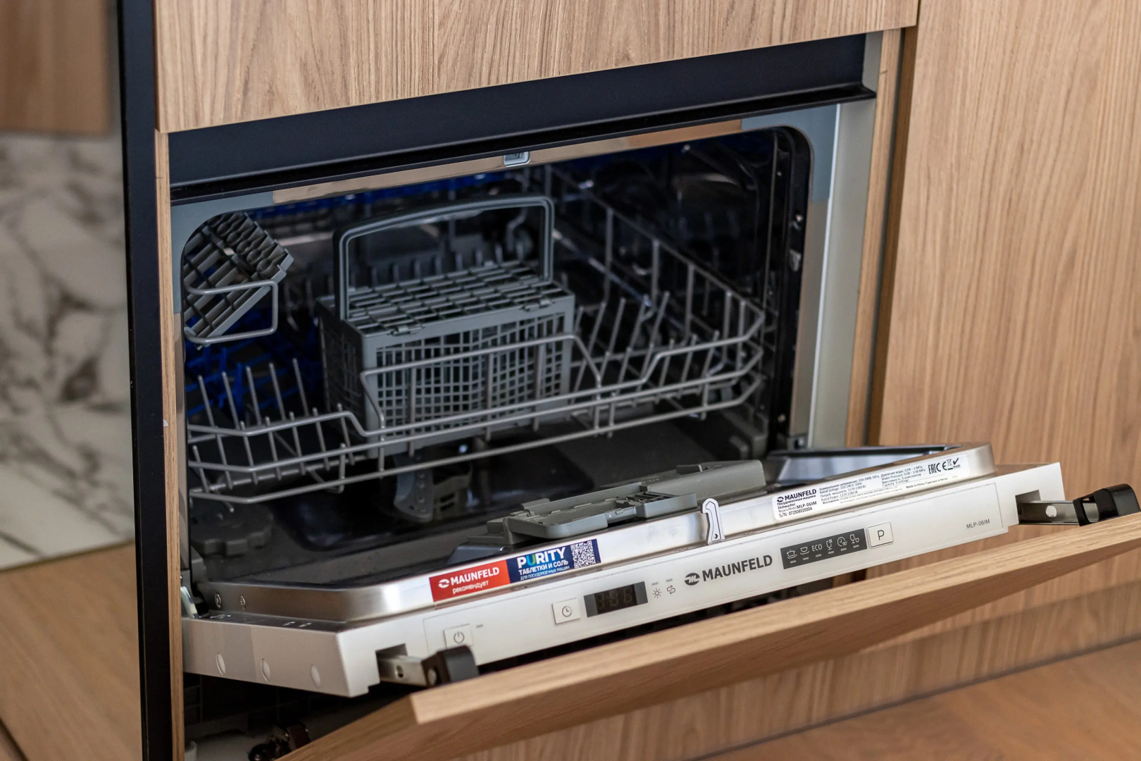 Апартаменты Уютная Студия с Видом на Бассейн и Залив 714