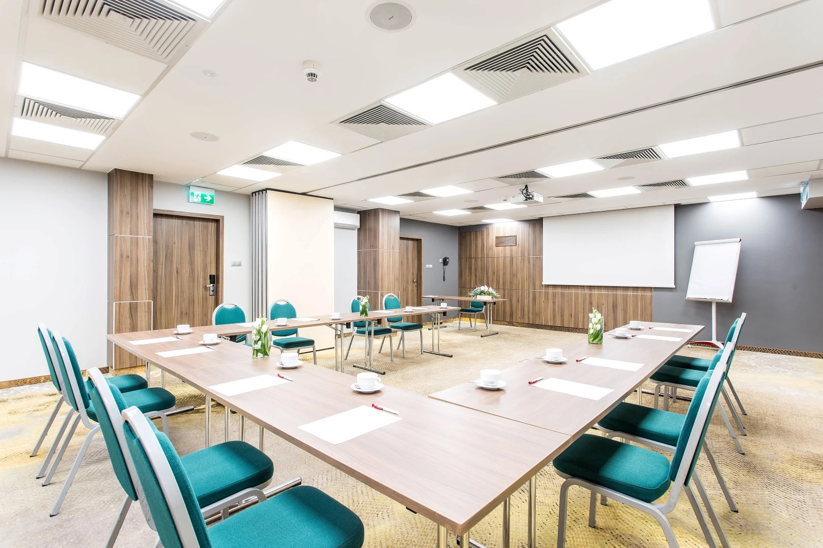 Отель Qubus Wroclaw