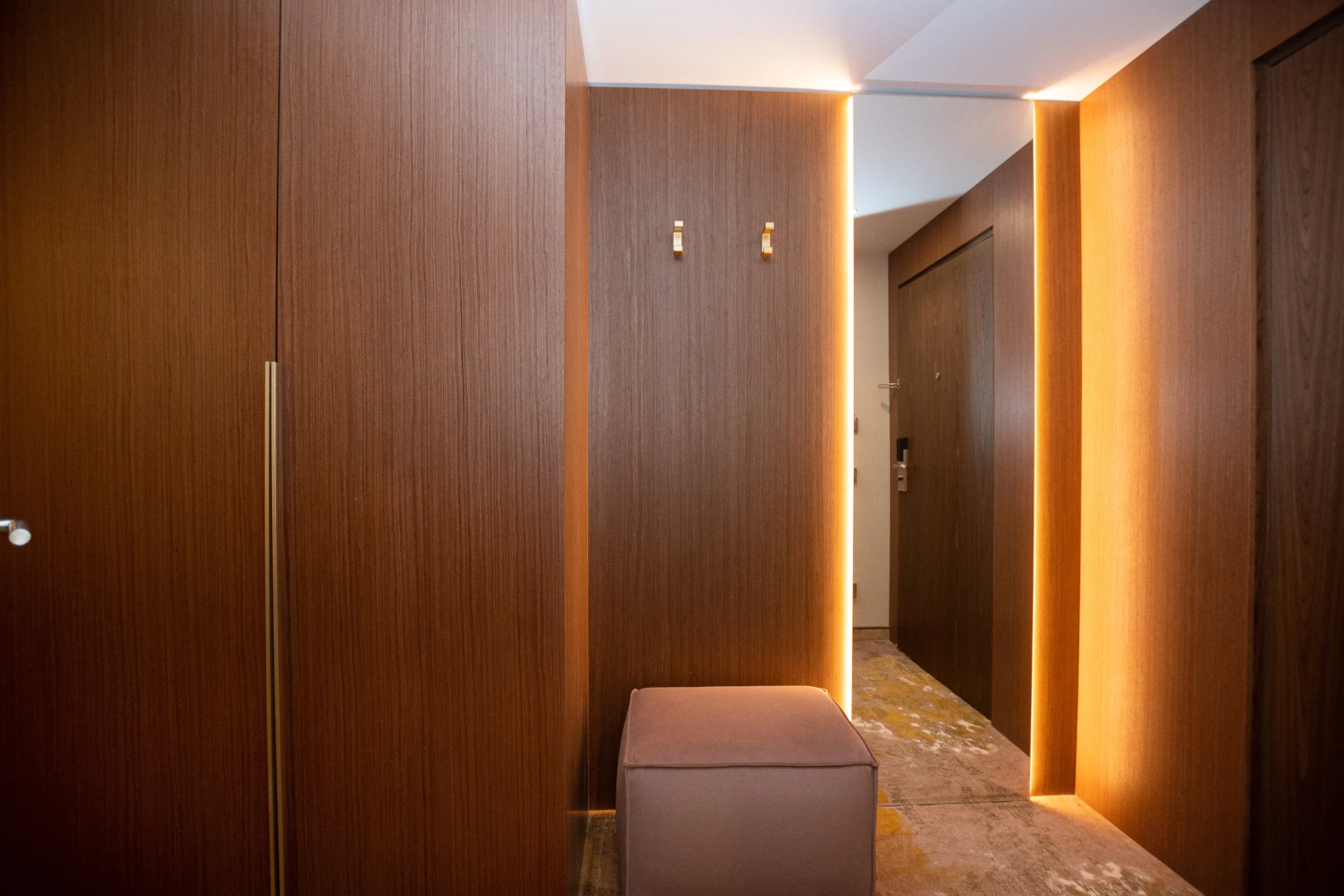 Отель Муниб