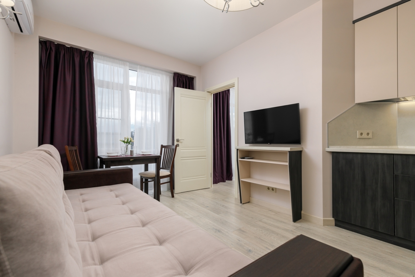 Апартаменты GeoApart Цветочная 30 5