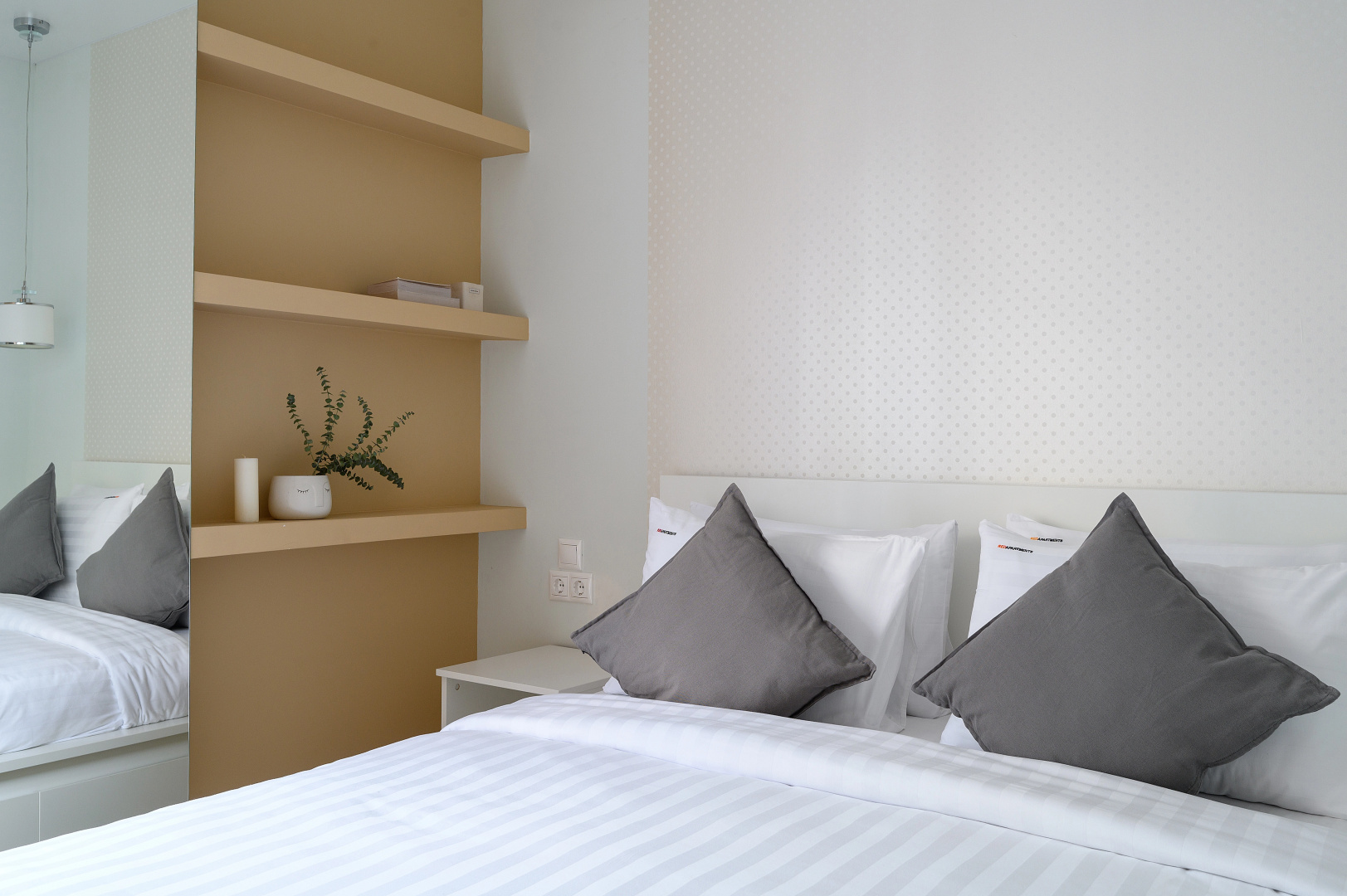 Апартаменты Red Apartments Нижнеимеретинская 137А Лоррэн