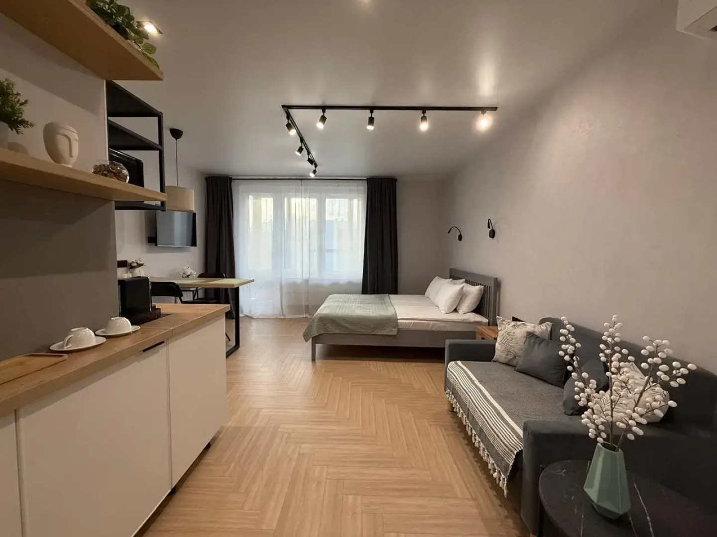 Квартира Стильная новая студия рядом с метро