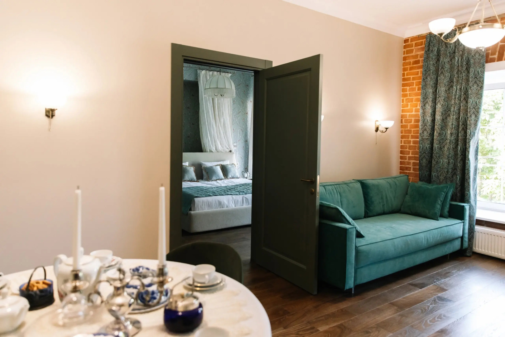 Отель Красный Угол