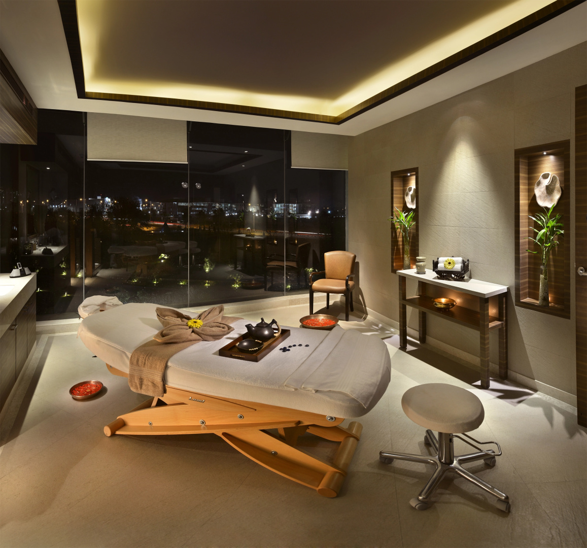 Отель The Lalit Chandigarh
