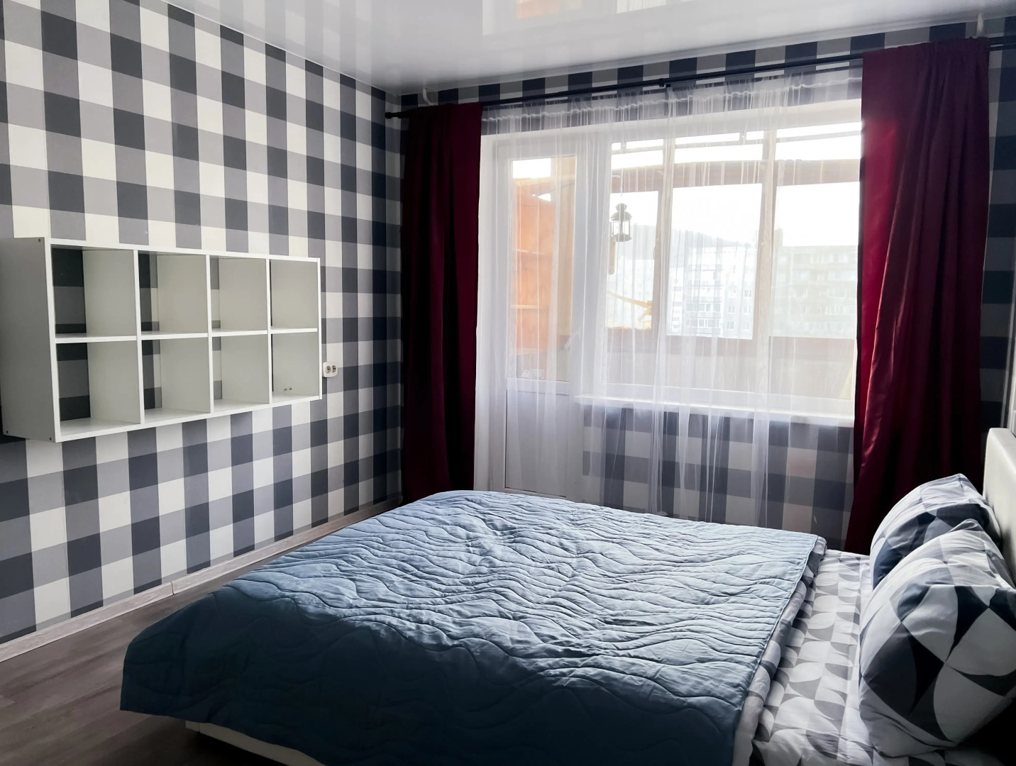 Квартира 3-комнатная на Баумана 12