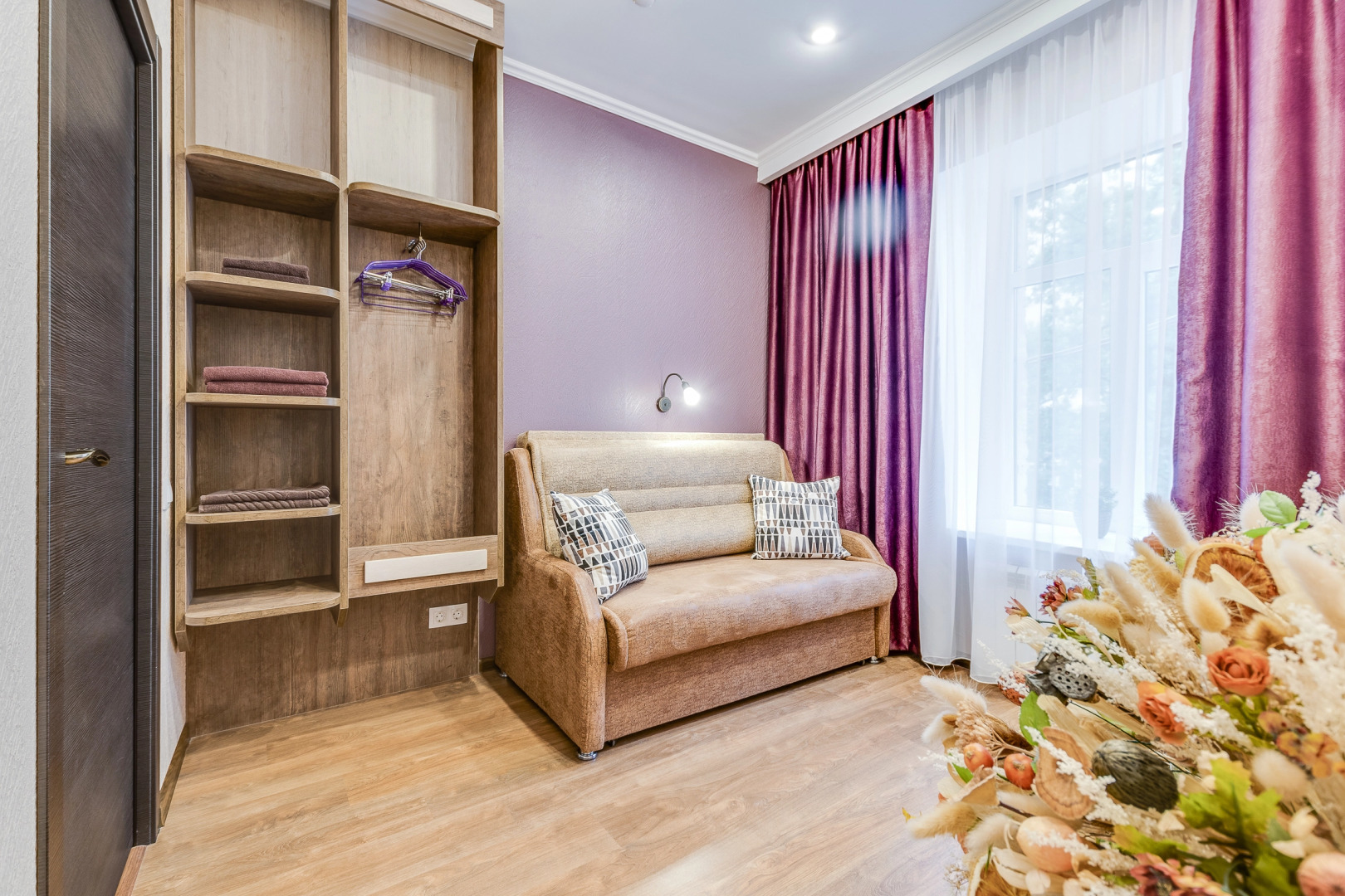 Отель Велес