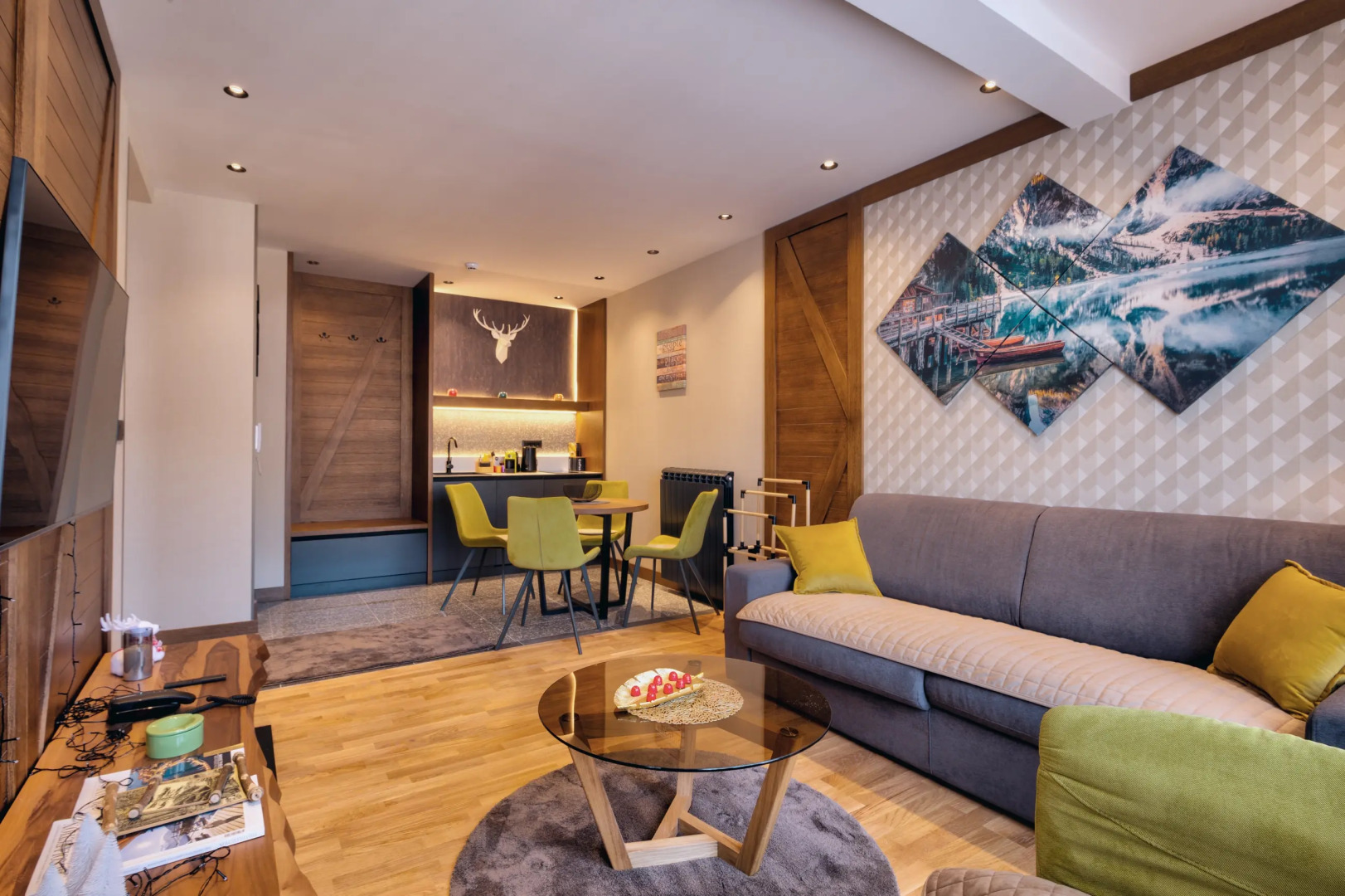 Апартаменты Modern Mountain CENTRAL 05 + garage