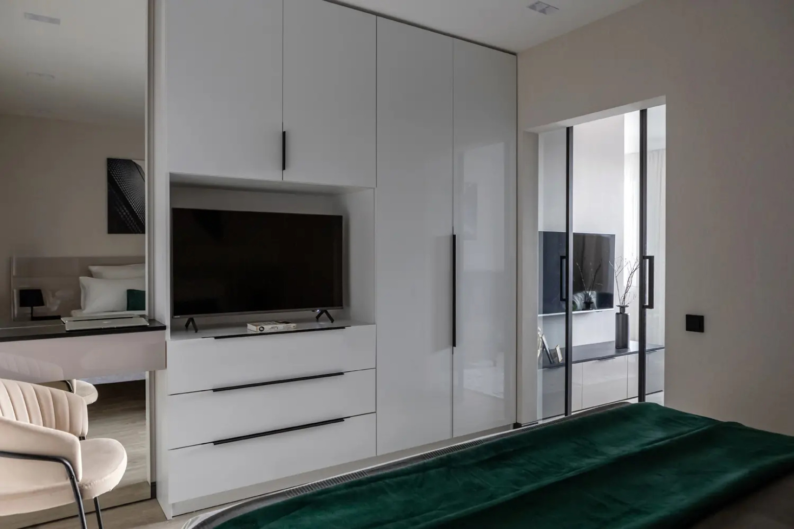 Апартаменты с видом на колесо обозрение Глаз Балтики