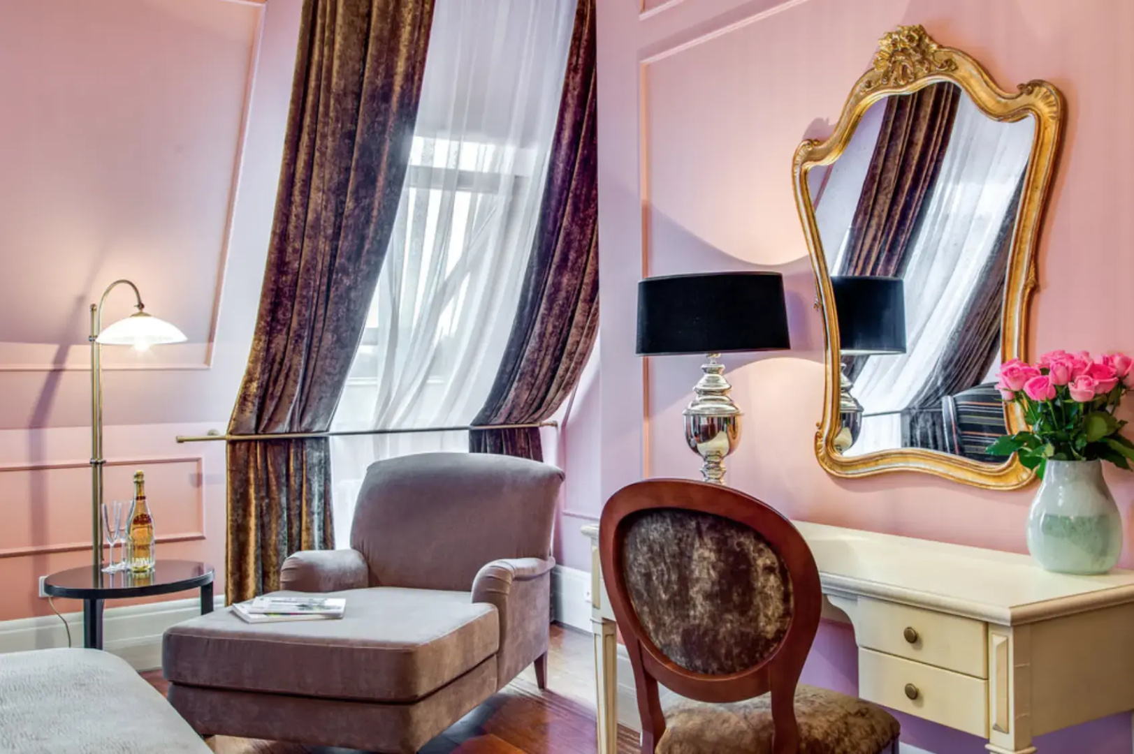 Отель DOM Boutique Hotel