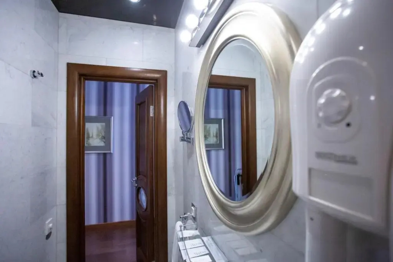 Отель Мартин