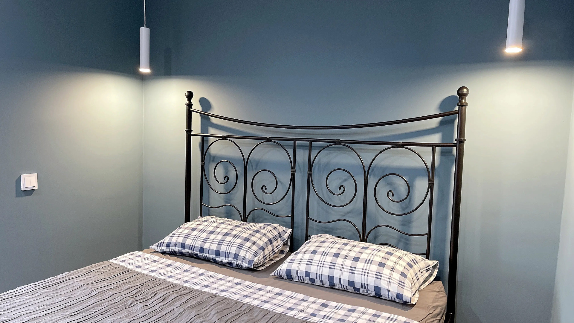 Апартаменты Стильная студия у метро на Чистопольской