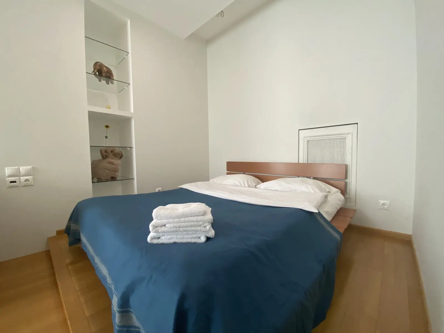 Апартаменты 5-комнатные HomeApart пр-т Независимости, 13