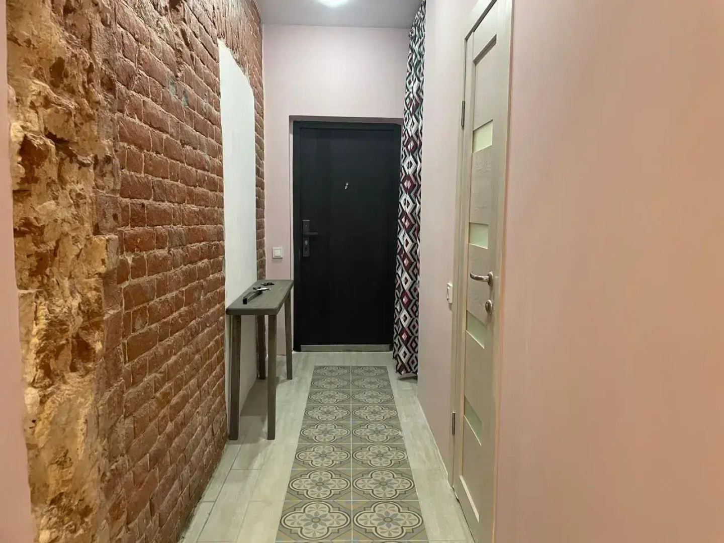 Квартира Челюскинец 17 а