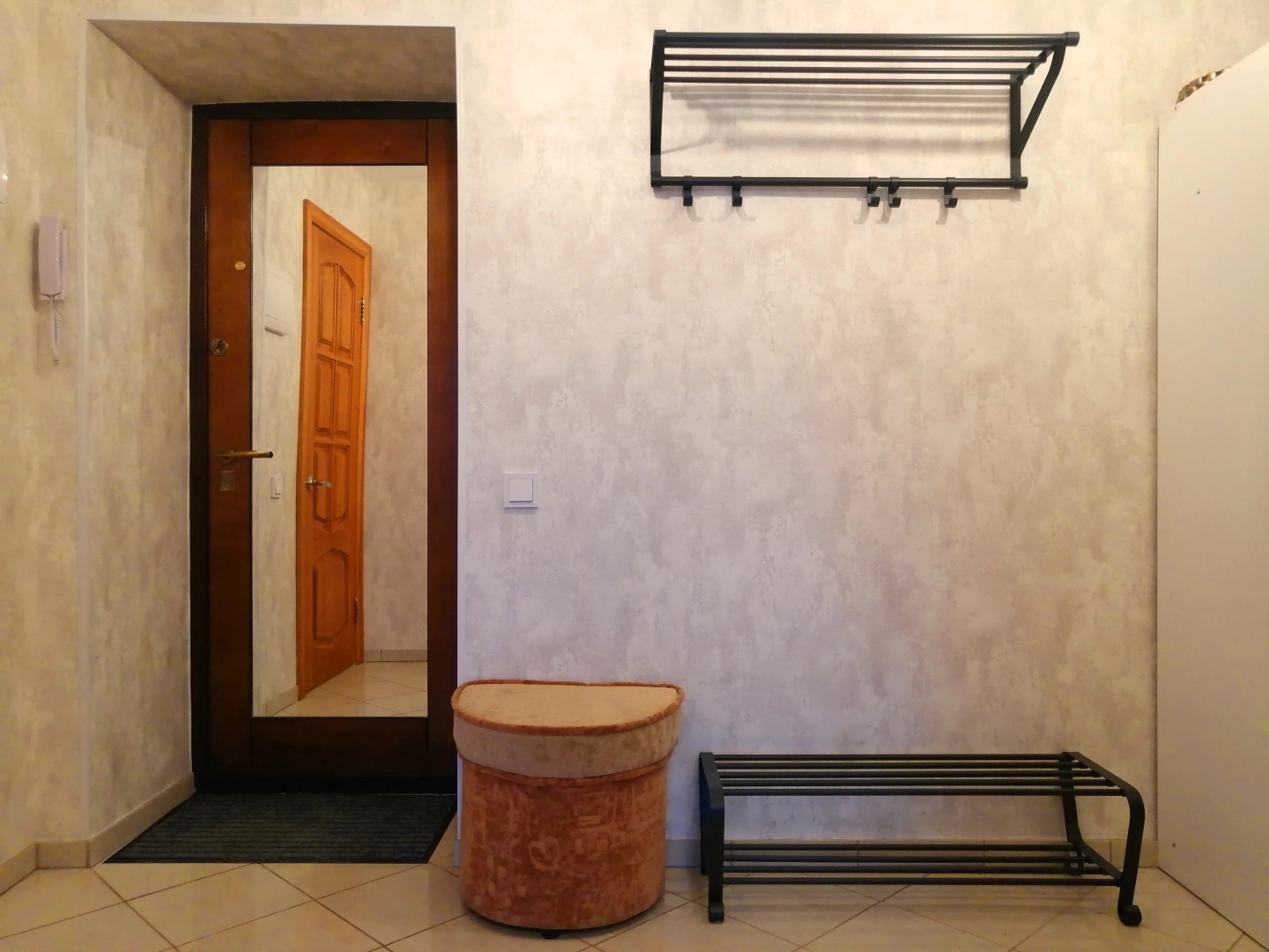 Квартира двухкомнатная Ekb.Studio на Энгельса, 38