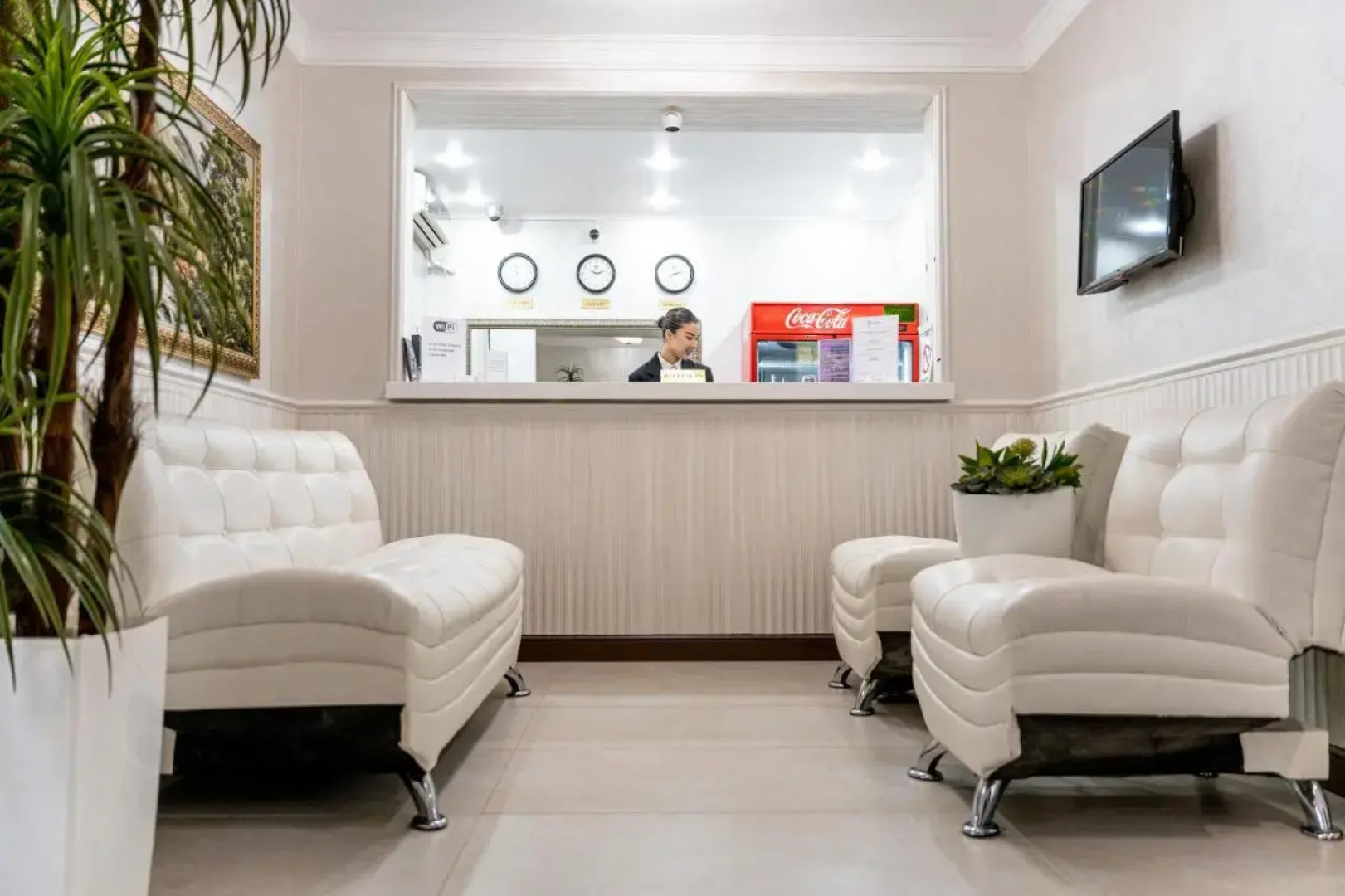 Отель Mildom Express