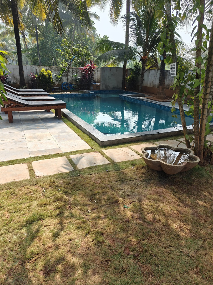 Бунгало SOLS Backyard