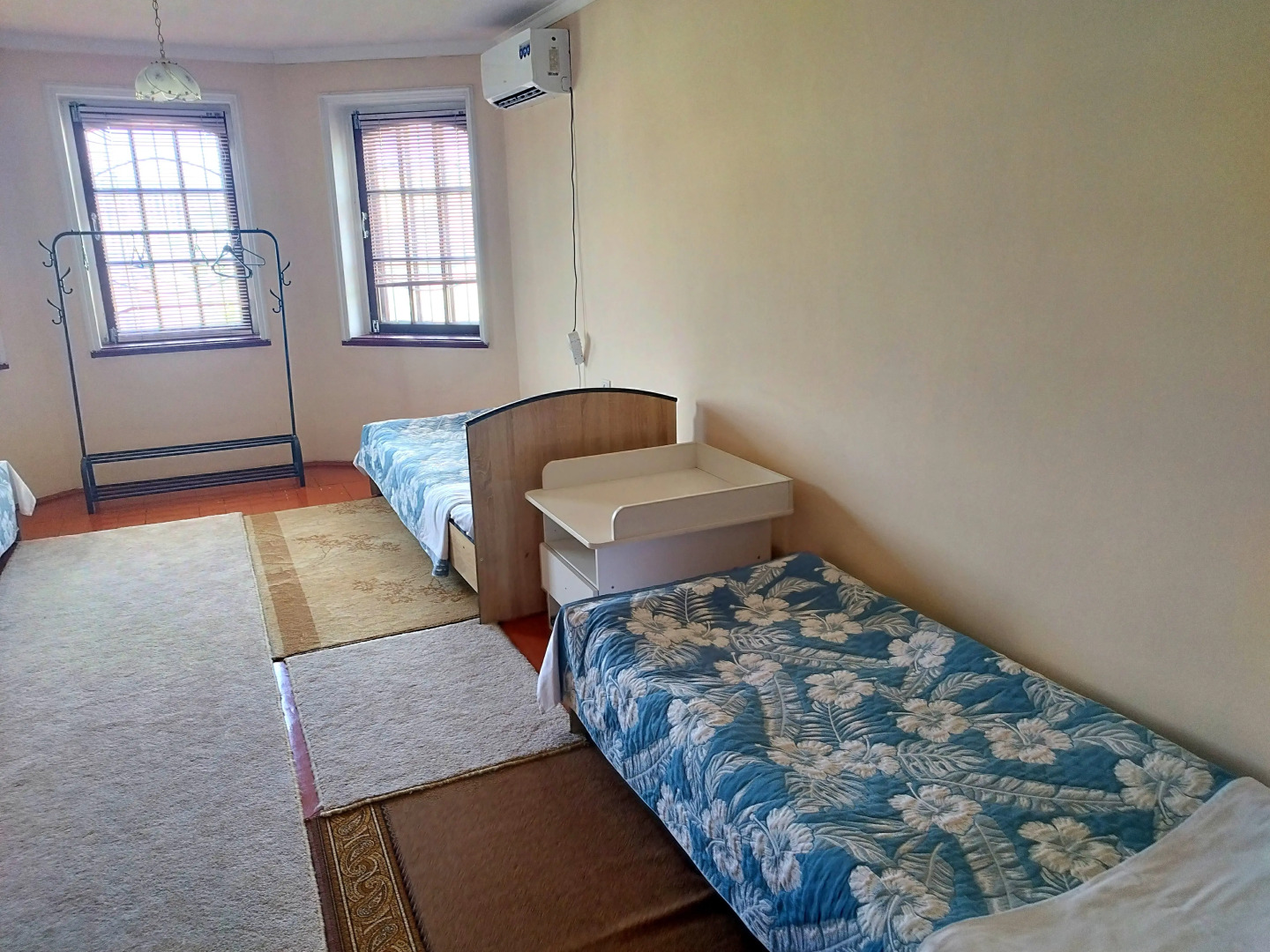 Хостел Uyut house Osh